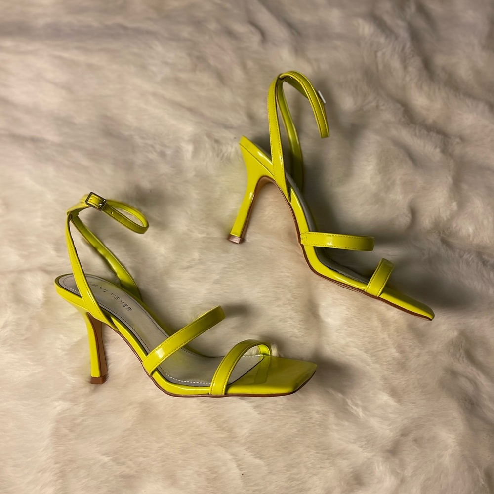 Marc fisher neon heels